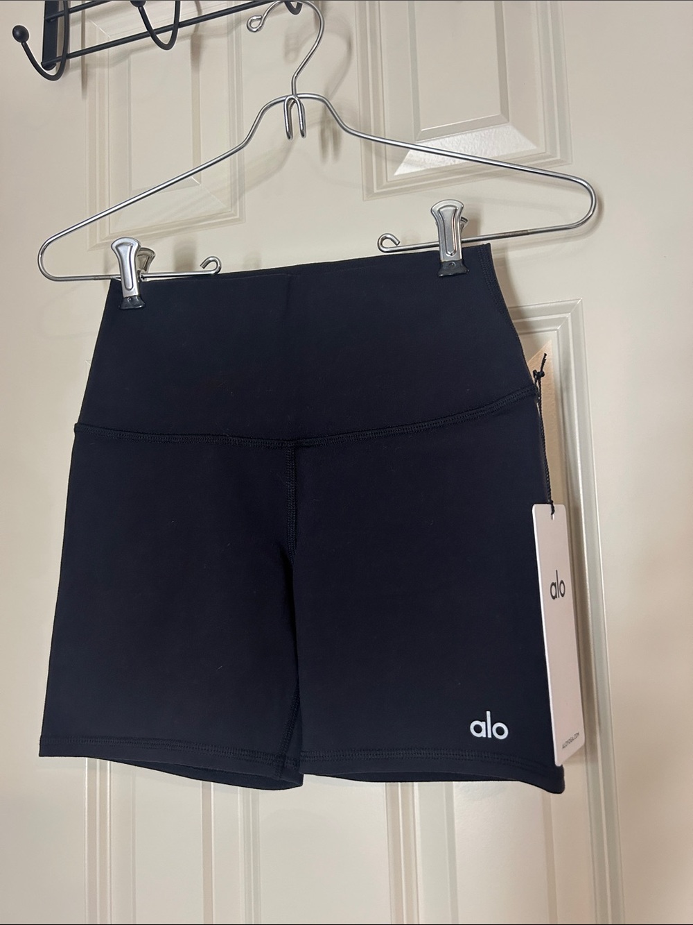 ALO AIRBRUSH HIGH-WAIST 5" BIKER SHORT